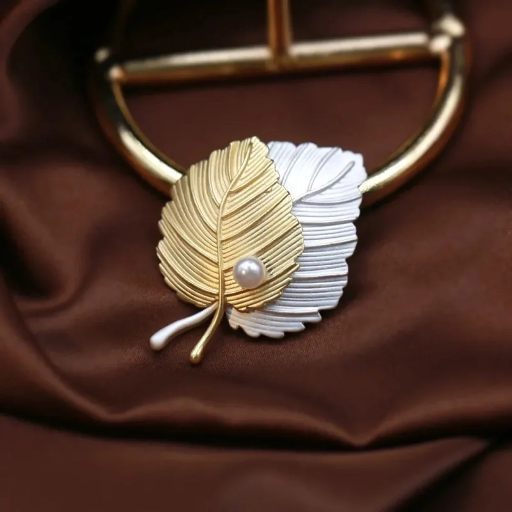 *TANSY* Gold x Silver Two-Tone Pearl Fashion Brooch